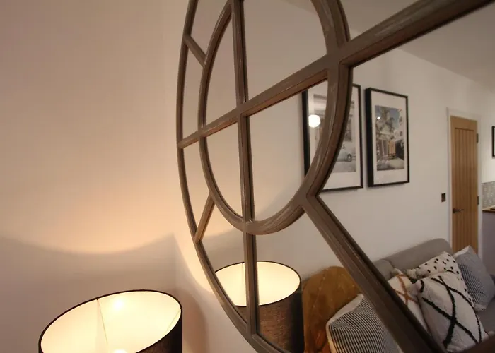 Honeysuckle - 1 Bedroom Luxury Apartment By Mint Stays